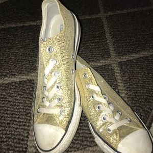 Gold converse